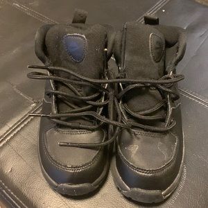 Black Nike Boots